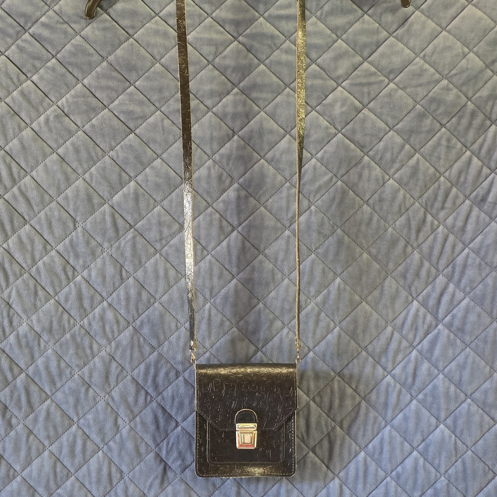 Women’s Artisan-made Black Leather Crossbody Bag with Gold Hardware